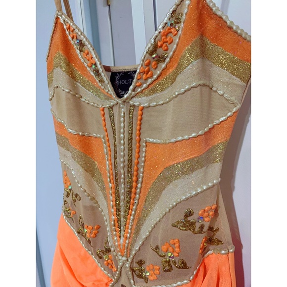 💕HOLT MIAMI Body Con Dress - Picture 2 of 2